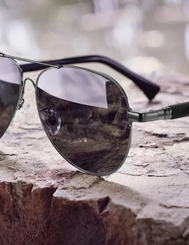 Photochromic Titanium Alloy Polarized Men Sunglasses