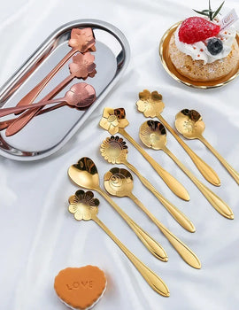 8pcs Gold Dessert Spoons Small Flower Spoon Set Stainless Steel Teaspoons Milk Stir Tool for Fruit Honey Lovely Dinnerware Set