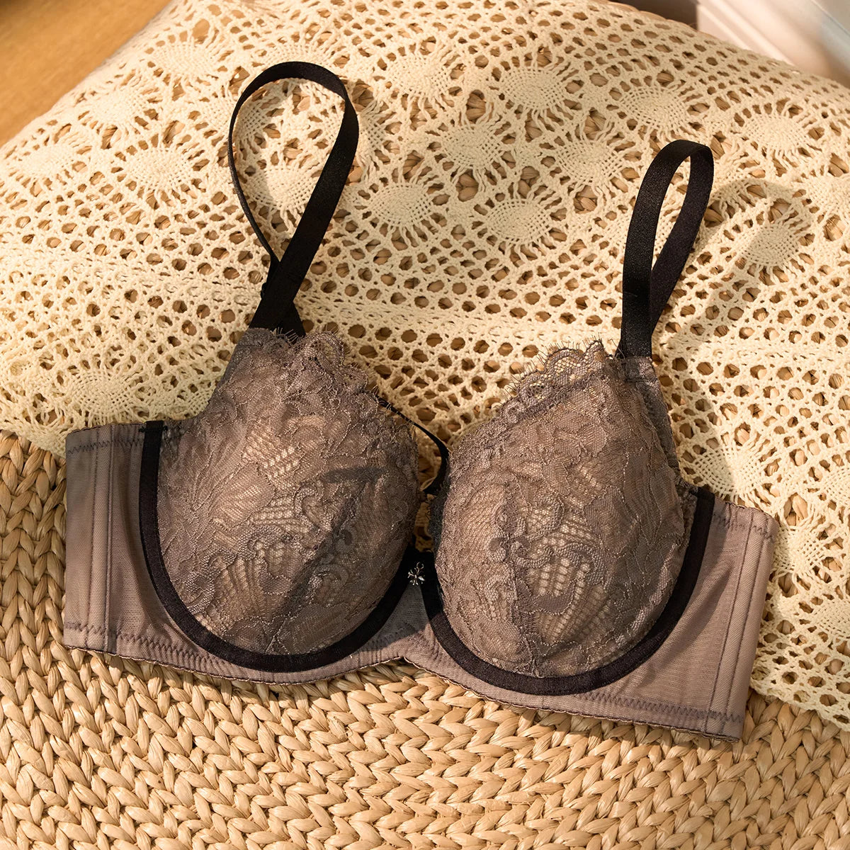 Womens Lace Three Quarter Cup Push Up Underwire Bra