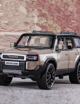 1/32 PRADO Land Cruiser Alloy Car Model Diecast Metal Off-road Vehicle Car Model Simulation Sound and Light Toy Gift