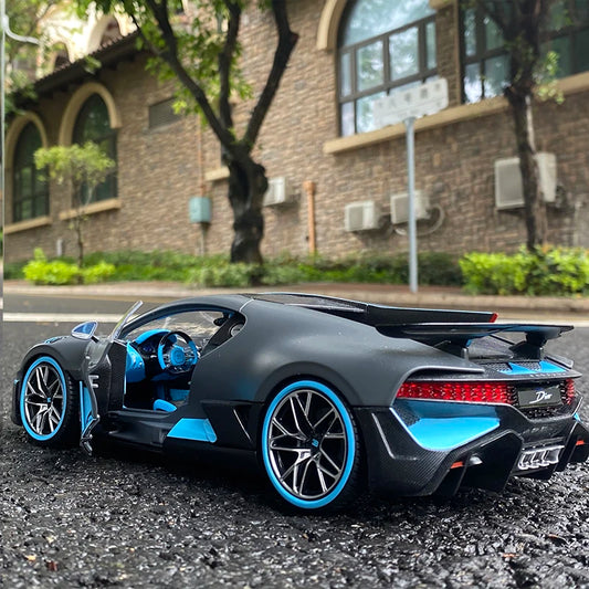 1:32 Bugatti Veyron Divo Alloy Sports Car Model Diecast Metal Toy Vehicles Car Model Simulation Sound Light Collection Gift