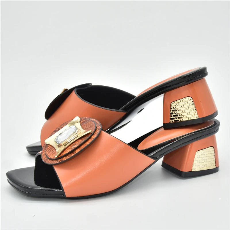 African Shoe Decorated with Rhinestone Luxury 2025 Rhinestone Wedding Party Shoes Nigerian Women Sandals High Quality