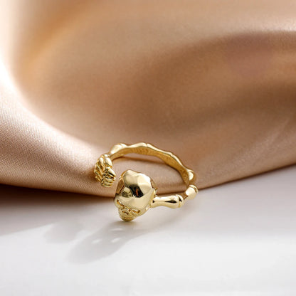 Vintage Punk Skull Rings Hip Hop Finger Ring for Women Gothic Rock Hand Bone Skeleton Hug Open Ring