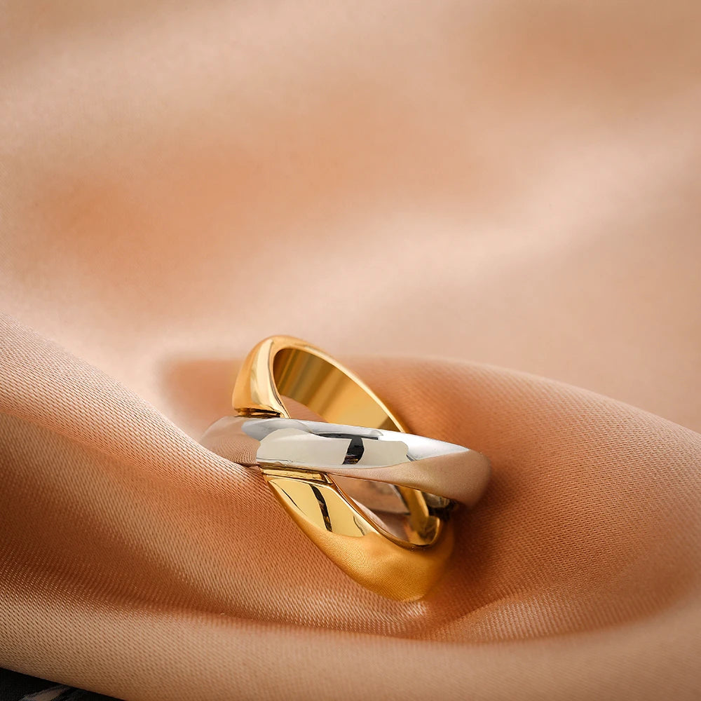 X-shaped Gold Color Mixing Metal criss-cross Rings Minimalist Circle Geometric Ring