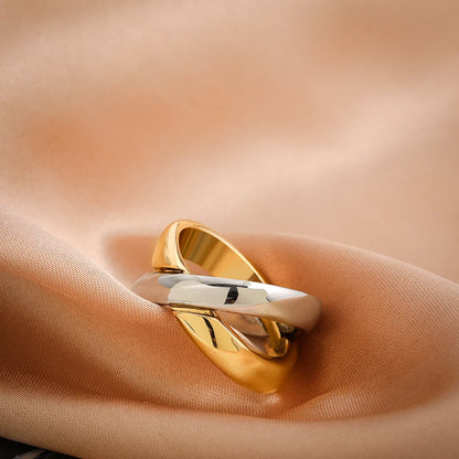 X-shaped Gold Color Mixing Metal criss-cross Rings Minimalist Circle Geometric Ring