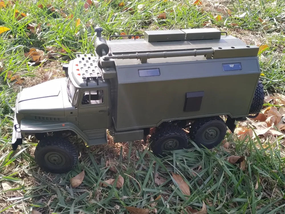 1 to 16 Scale 6 Wheel Drive Remote Control Military Truck