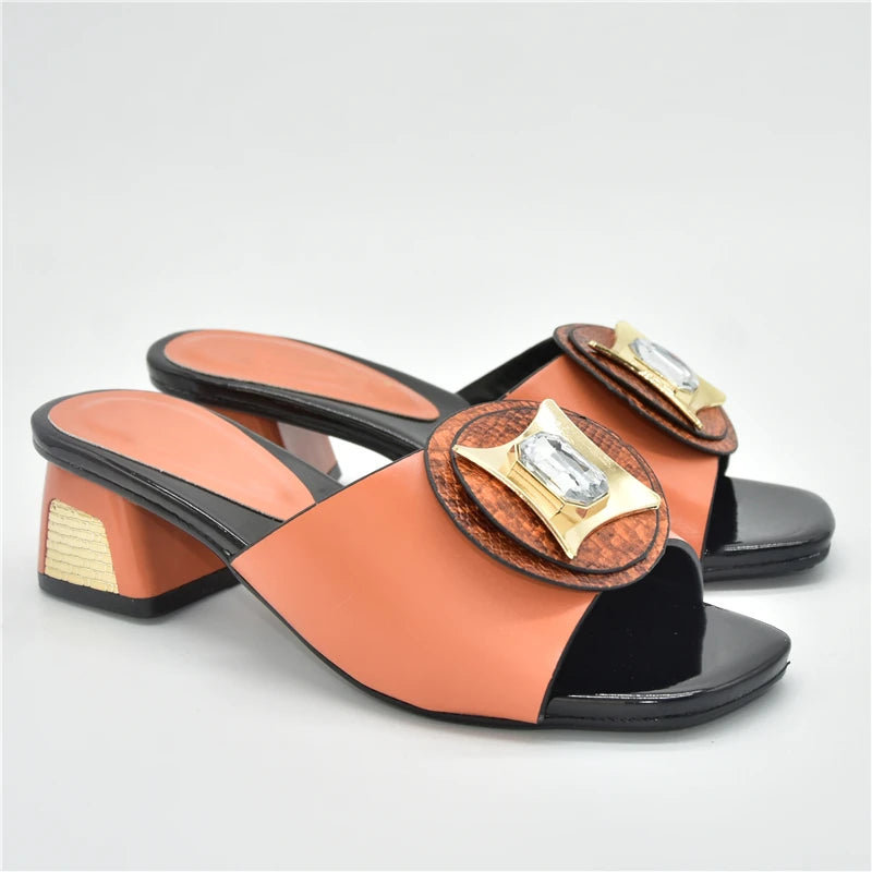 African Shoe Decorated with Rhinestone Luxury 2025 Rhinestone Wedding Party Shoes Nigerian Women Sandals High Quality