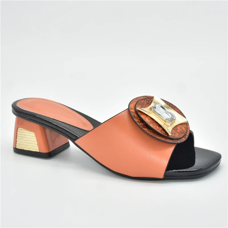 African Shoe Decorated with Rhinestone Luxury 2025 Rhinestone Wedding Party Shoes Nigerian Women Sandals High Quality