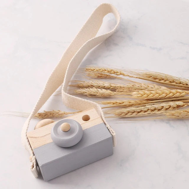 Wooden Fashion Camera Baby Toys Pendant Wooden Pattern Presents Nursing Gift Outdoor Toy Baby's Room Wooden Decoration