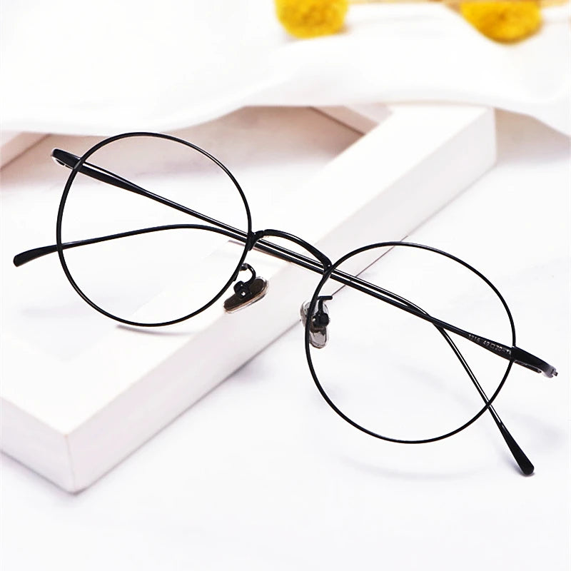 Super Light Fashion Pure Titanium Eyeglasses Frame Men And Women Round Retro Optical Prescription Glasses Frame 3216