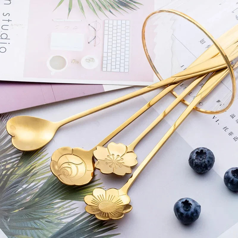 4pcs Long Flower Spoon Stainless Steel Dessert Spoons Gold Long Handle Teaspoon Mixing Scoop for Coffee Cake Kitchen Accessories