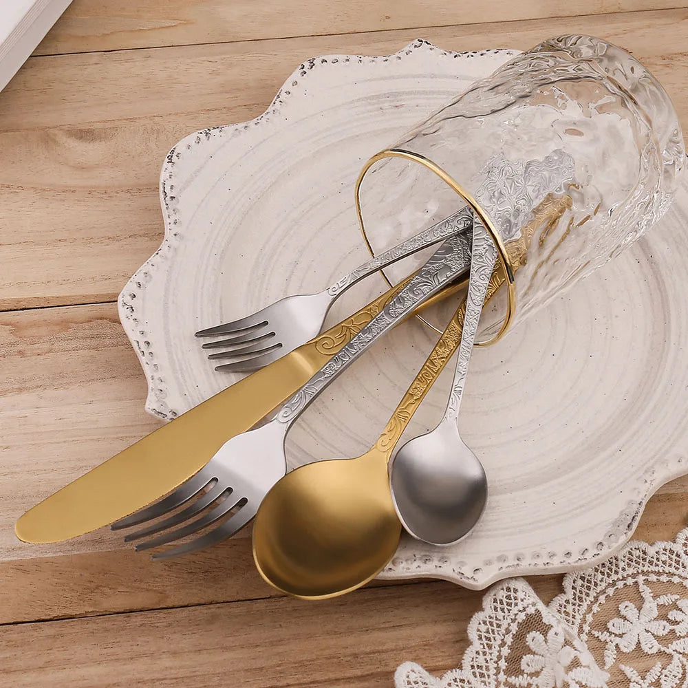 24pcs Golden Spoon Knife Fork Set Luxury Stainless Steel Tableware Set High-end Retro Complete Cutlery for 6 People Home Decor