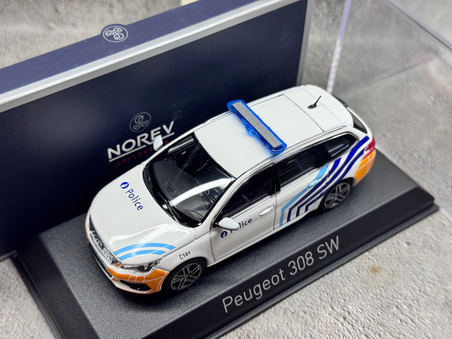 1 43 Scale Peugeot 308 SW 2018 Police Diecast Model Car