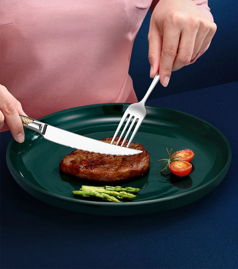 4pcs Gold Cutlery Set Stainless Steel Steak Knife Fork Spoon Luxury Dinnerware Western Dinner Set for Gift Kitchen Accessories