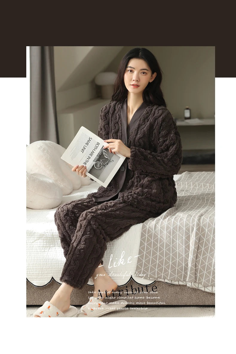 Women’s Winter Flannel Pajama Set – Warm, Thick Coral Fleece 2-Piece Loungewear