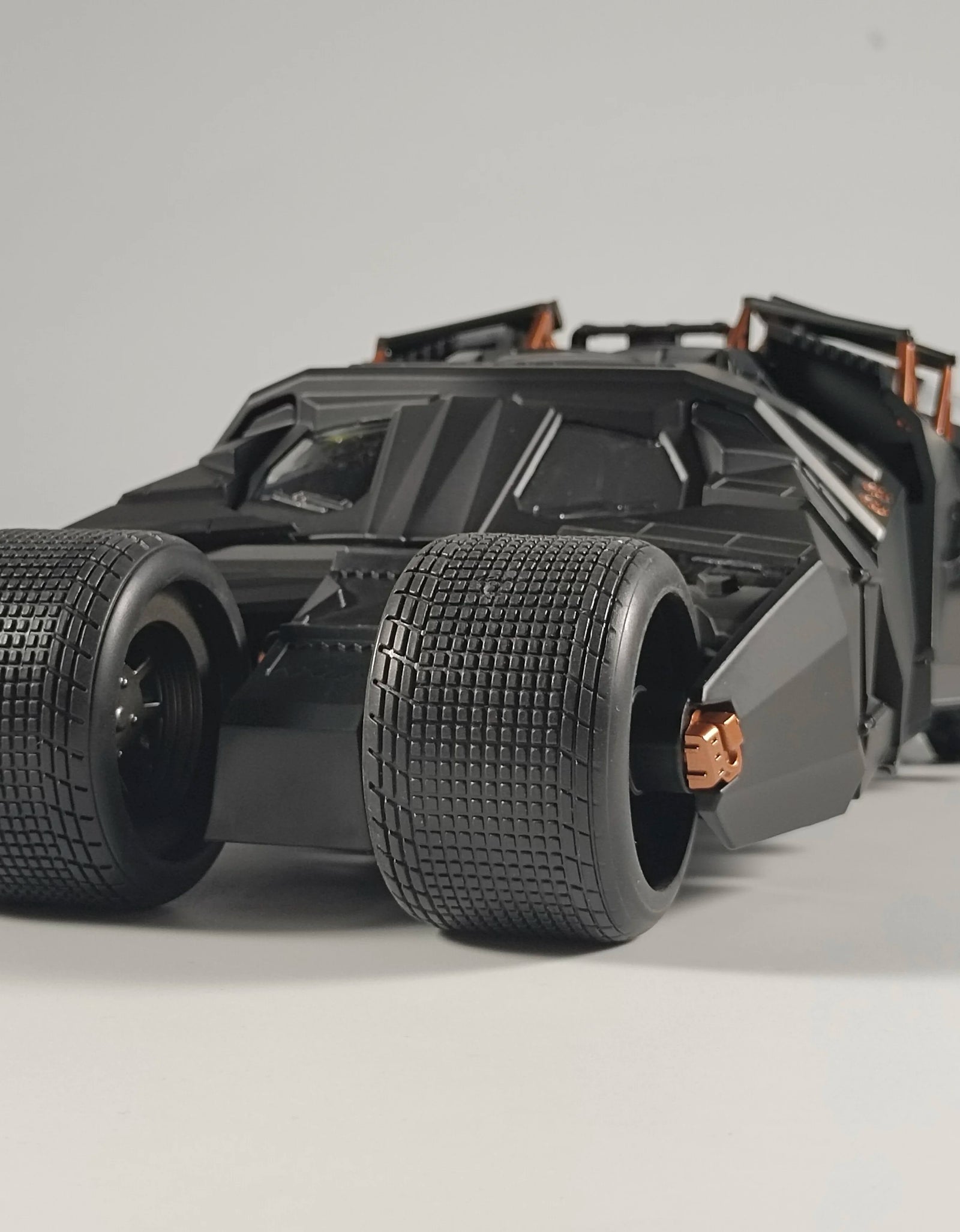 1:18 Batmobile Tumbler Alloy Diecast Model Sound Light Car Spray Function Toy Display Ornament Toys For Gift For