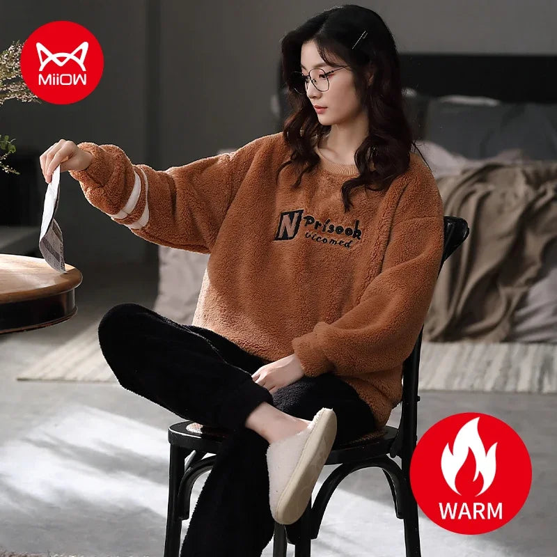 Women’s Winter Flannel Pajama Set – Warm, Thick Coral Fleece 2-Piece Loungewear