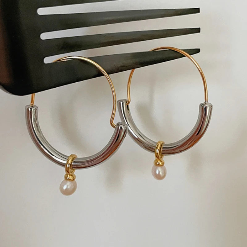 Modern Jewelry Cool Metal Hoop Earrings Trend New High Quality Small Pearl Dangle Drop Earrings