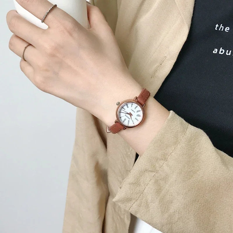 Vintage Luxury Literary Ladies Quartz Watch Brown Brown Thin Small Leather Strap Ladies Elegant Bracelet Watch