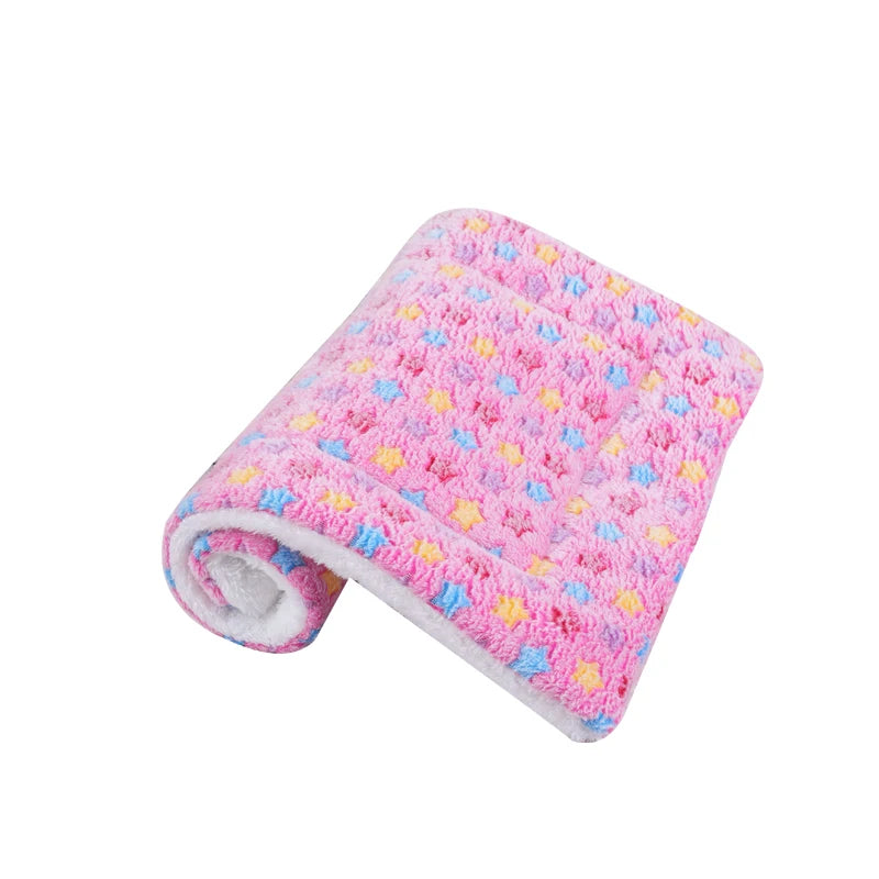 Washable Coral Fleece Pet Blanket Cushion Mat for Dogs and Cats