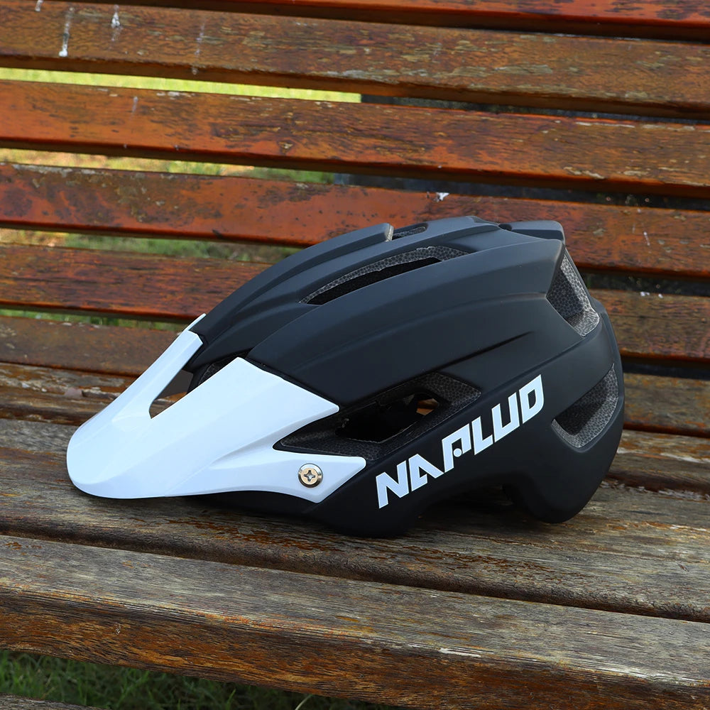 Lightweight Downhill Mountain Bike Helmet For Trail And Cross Country Riding