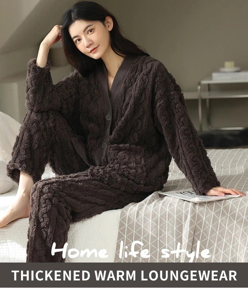 Women’s Winter Flannel Pajama Set – Warm, Thick Coral Fleece 2-Piece Loungewear