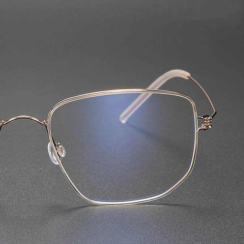 Irregular Polygon Titanium Screwless Eyeglasses Frame
