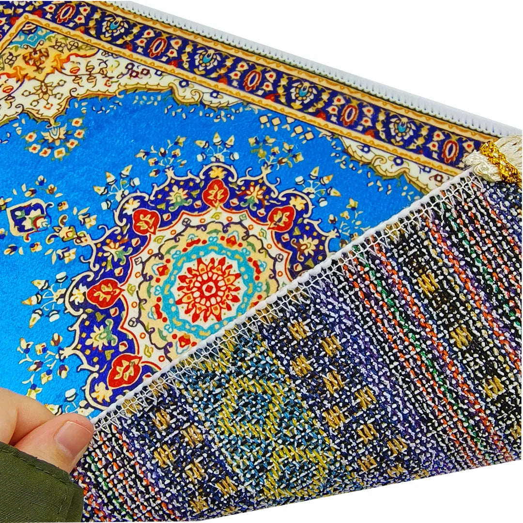 Portable Islamic Prayer Small Mat Classic Pattern Muslim Prayer Rug Small Rug Foldable Salah Carpet Mat with Tassel