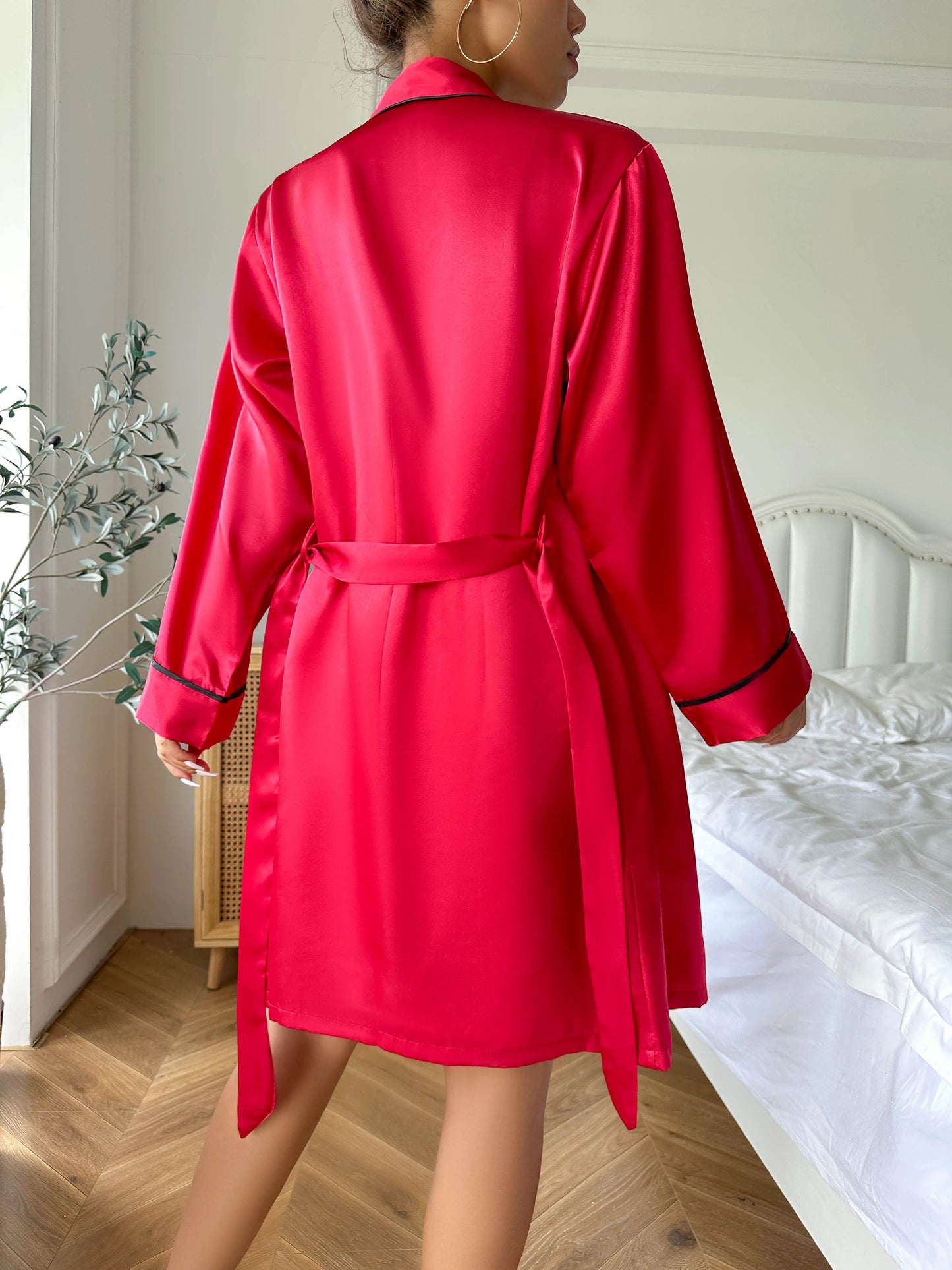 Simple Satin Pajama Set Long Sleeve Belted Robe  V Neck Cami Top And Shorts Women's Sleepwear