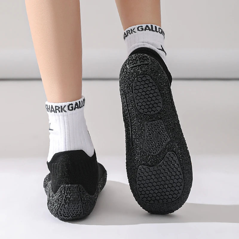 Silent Indoor Sports Shoes and Socks Gym Ultra Lightweight Shock Absorbent Breathable Anti Slip Soft Bottom Yoga