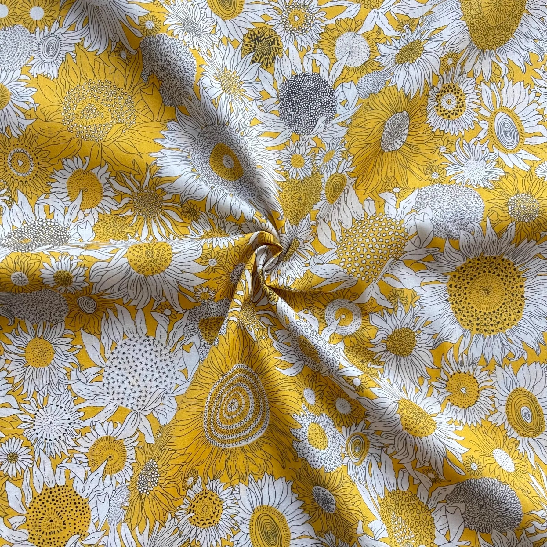 1/2/5M 100%Combed Cotton Poplin Digital Printing 80S Like Liberty Small sus sun flower Sewing Dress Clothing Handmade DIY Cloth