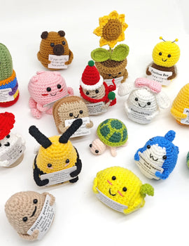 3 Pcs Funny Crochet Positive Energy Shark Doll With Card Emotional Support Crochet Cute Knitted Woolen Bee Room Decor Christmas Gifts