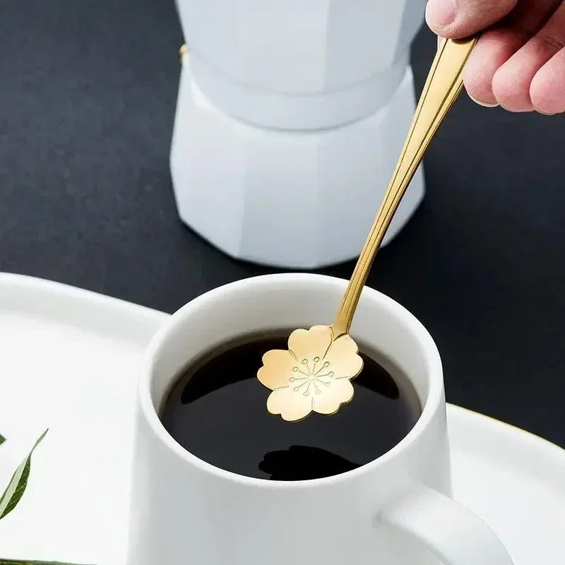 8pcs Gold Dessert Spoons Small Flower Spoon Set Stainless Steel Teaspoons Milk Stir Tool for Fruit Honey Lovely Dinnerware Set