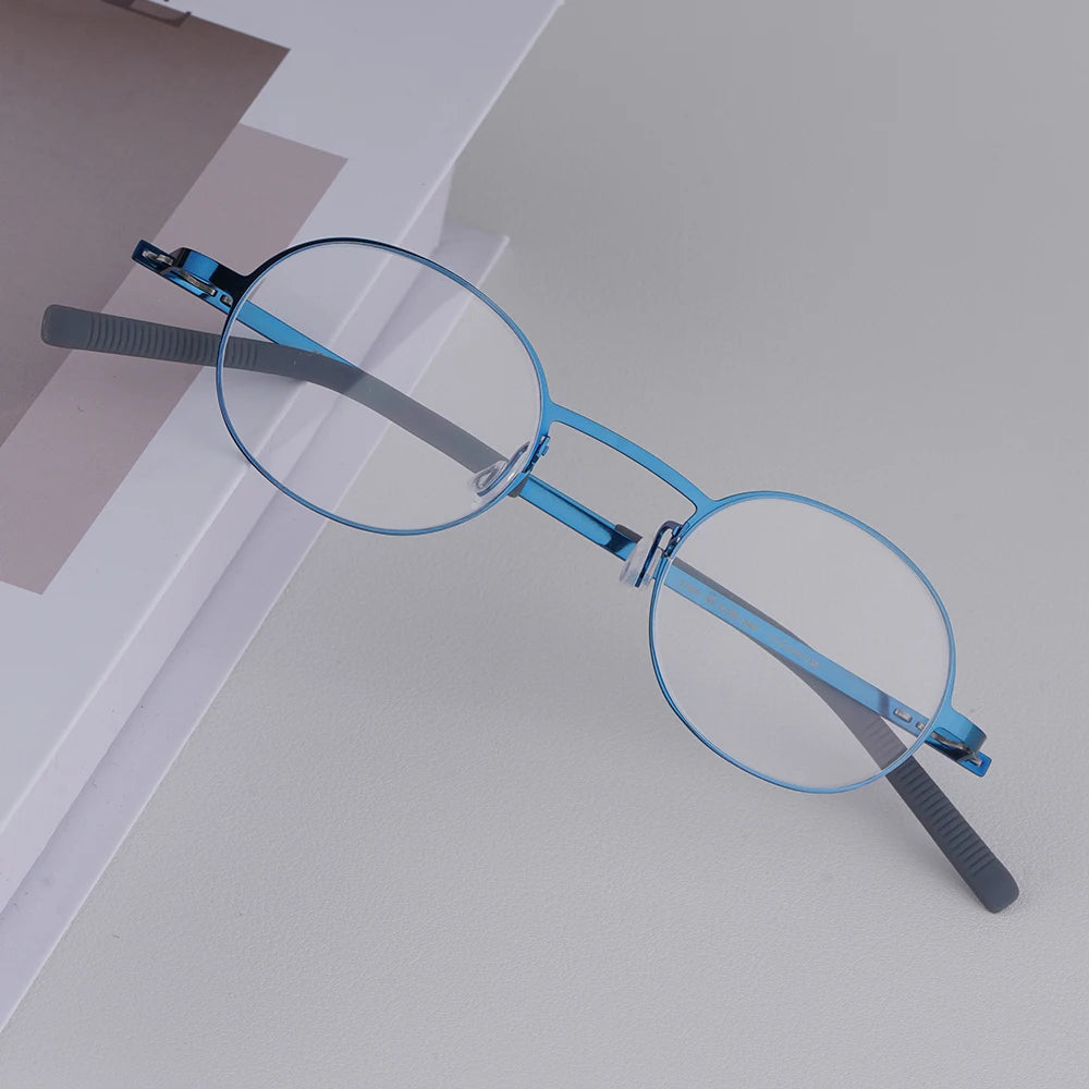 Small Face Round Titanium Screwless Eyeglasses Frame