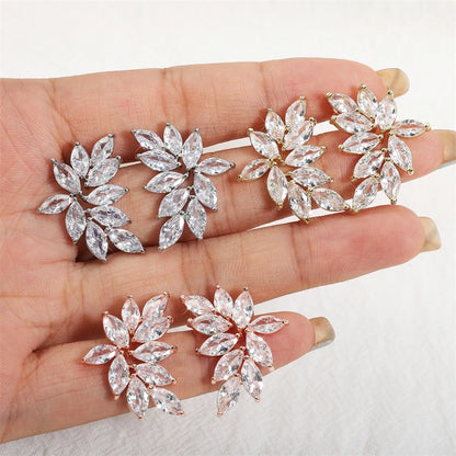 Leaf Cubic Zircon Stud Earrings for Women Shinny Sliver Color Crystal Flower Earring