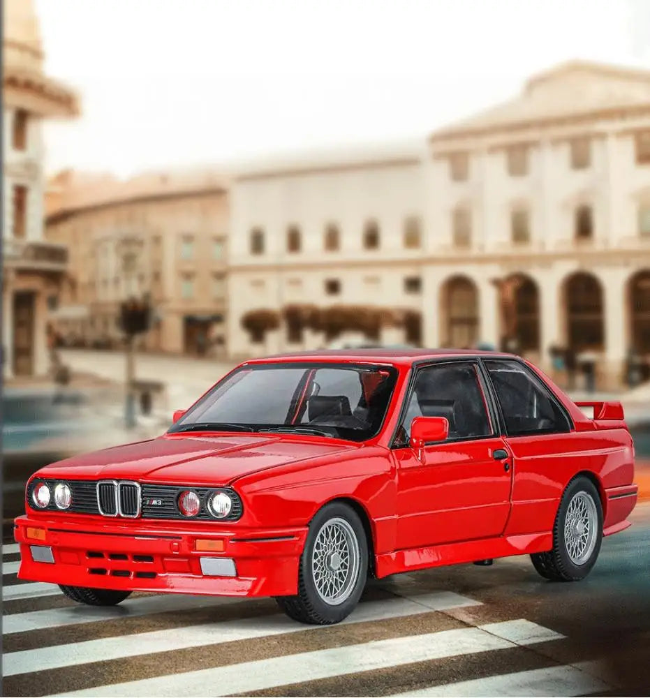 1:24 M3 E30 IM Alloy Miniature Car Diecast Metal Model Collection Hobbies Birthday Present With Friend Decoration Classic Car GT