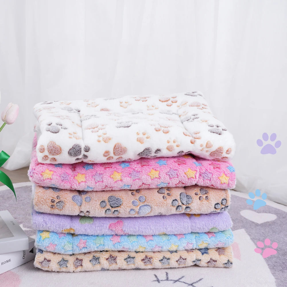 Washable Coral Fleece Pet Blanket Cushion Mat for Dogs and Cats