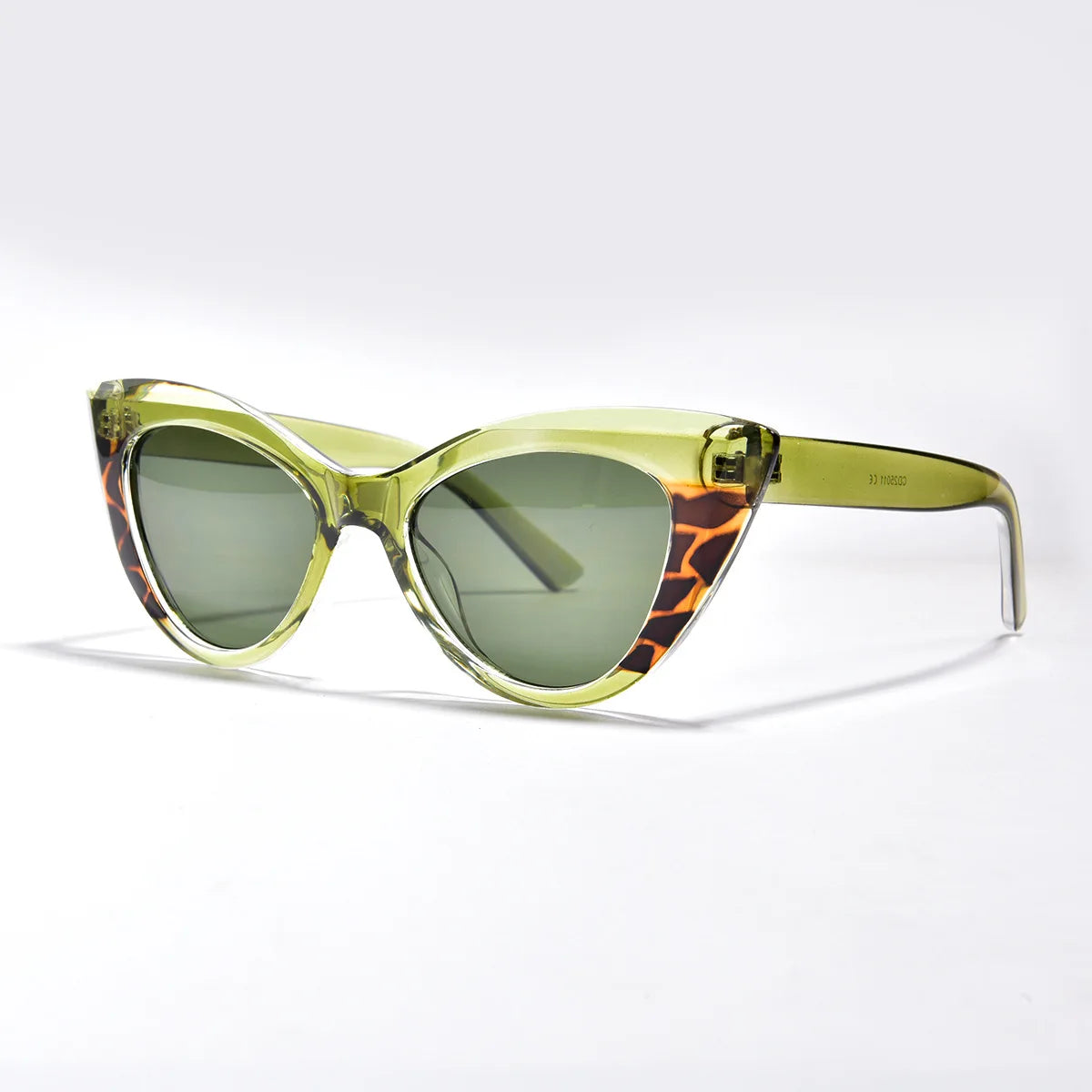 Vintage Cat Eye Sunglasses for Women UV400 Eyewear