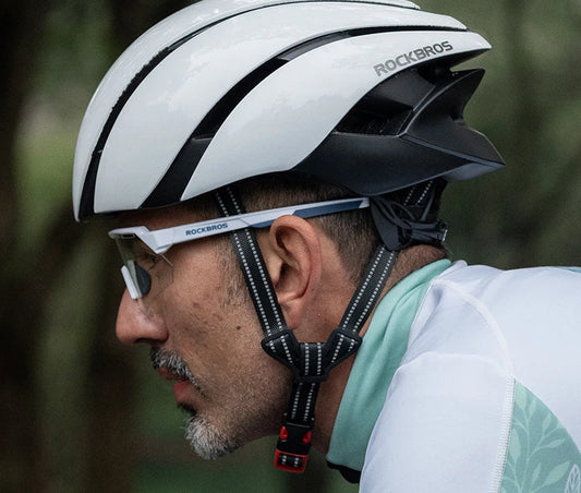 Bike Helmet Integrally-molded Ultralight Bicycle Helmet Breathable Adults Headwear Satey MTB Road Riding Cycling Helmet