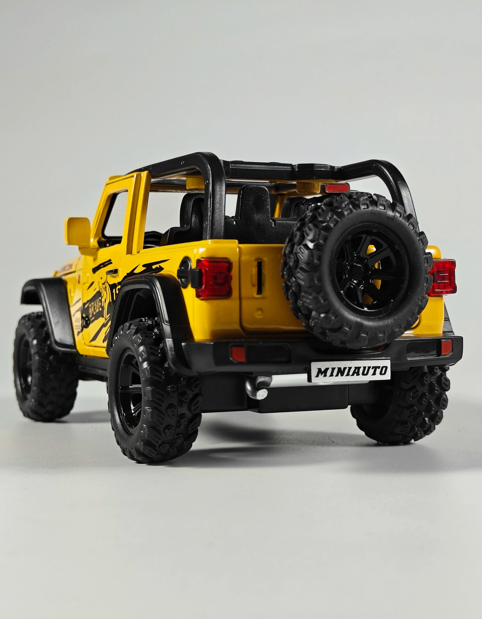 1:32 Jeep Wrangler Rubicon Alloy Off Road Diecast Model Hight Simulation Sound Light  Toy Collect Hobby Model Ornaments Gift