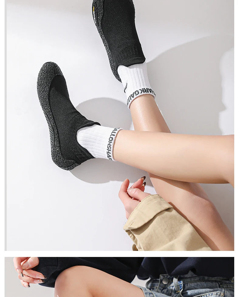 Silent Indoor Sports Shoes and Socks Gym Ultra Lightweight Shock Absorbent Breathable Anti Slip Soft Bottom Yoga