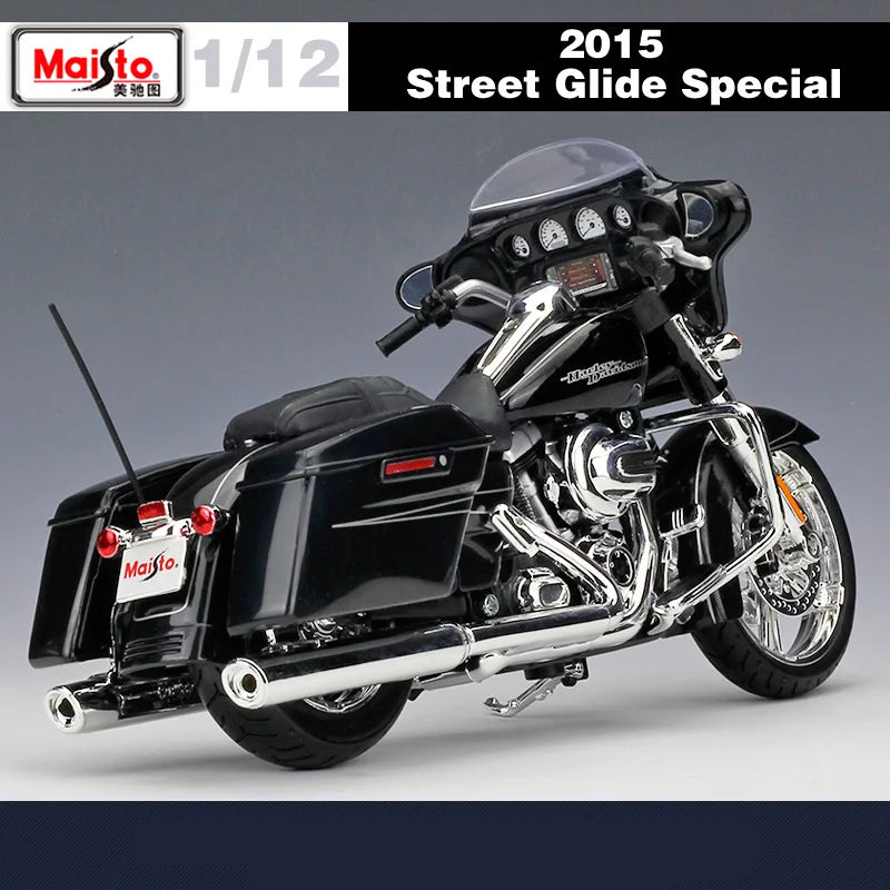 Diecast Harley Street Glide Special 2015 Motorcycle Model 1 to 12 Scale