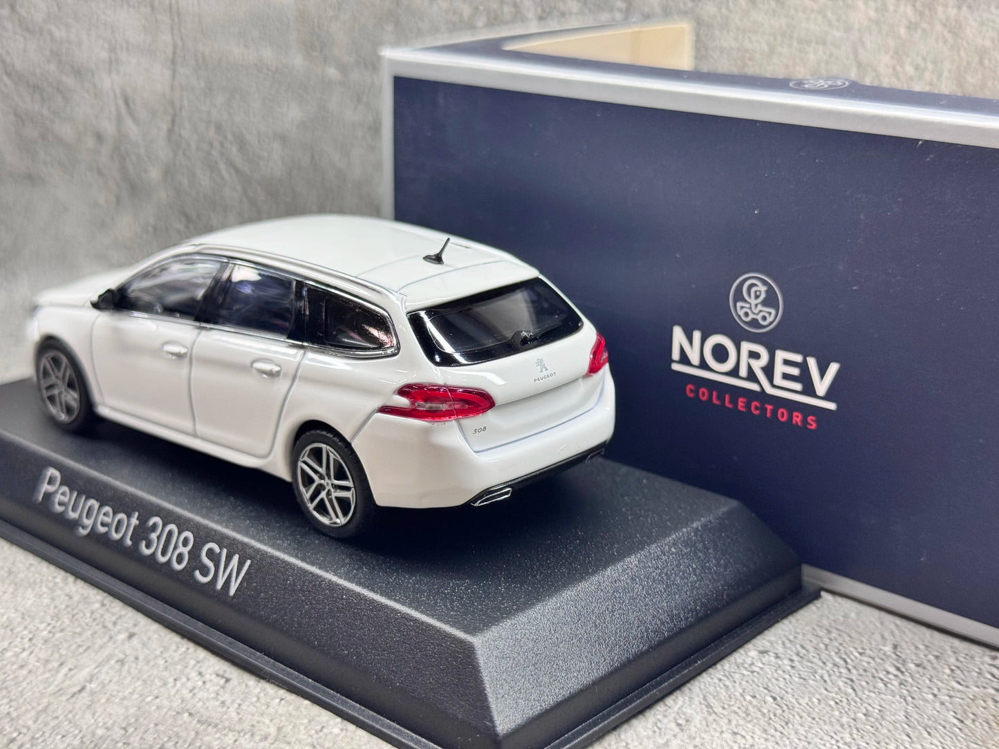 1 43 Scale Peugeot 308 SW 2018 Police Diecast Model Car