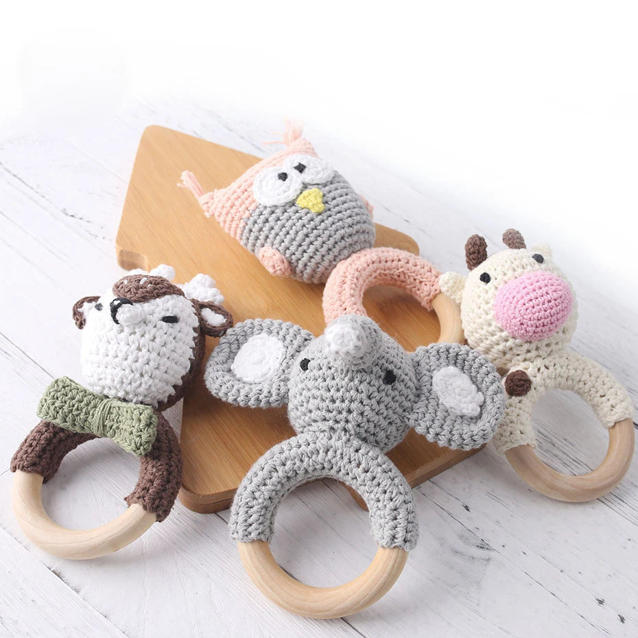 1Pc Baby Rattle Toys Wooden Teether Crochet Pattern Rattle Rabbit Lion Fox Bear Toy Newborn Gift Baby Teether Crochet