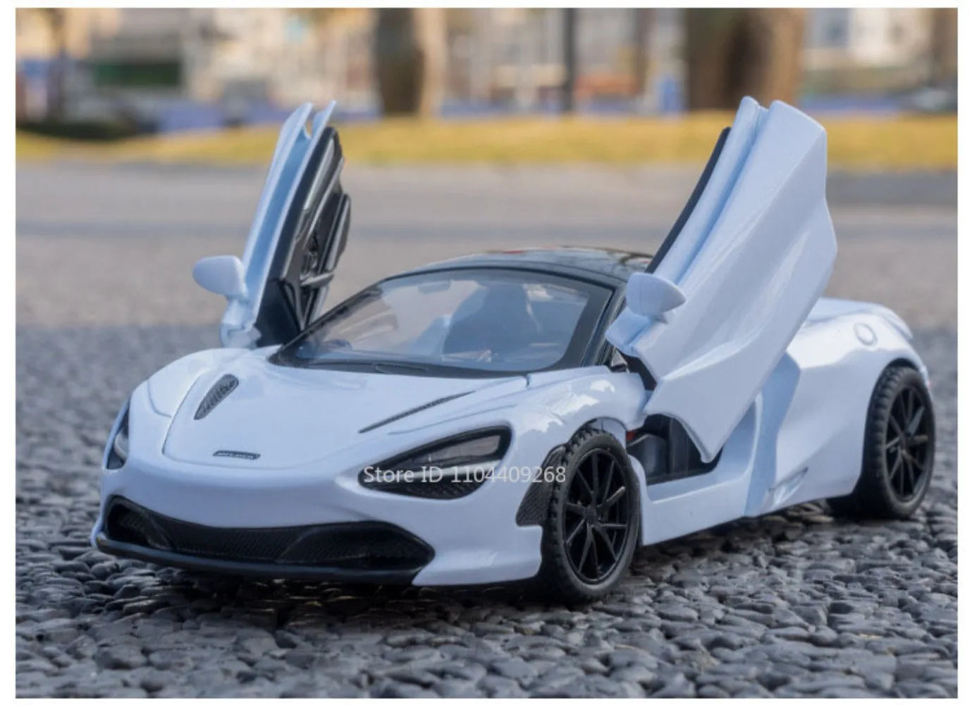 1:32 720S Senna Sports Car Model Toy Doors Opened Metal Die-cast Sound Light Miniature Vehicles Models Boys Collection Gifts