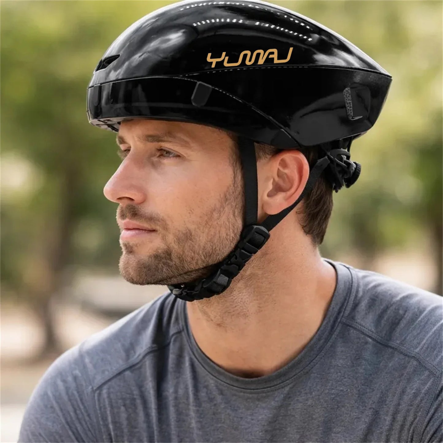 Aerodynamic Triathlon Cycling Helmet With Magnetic Goggles