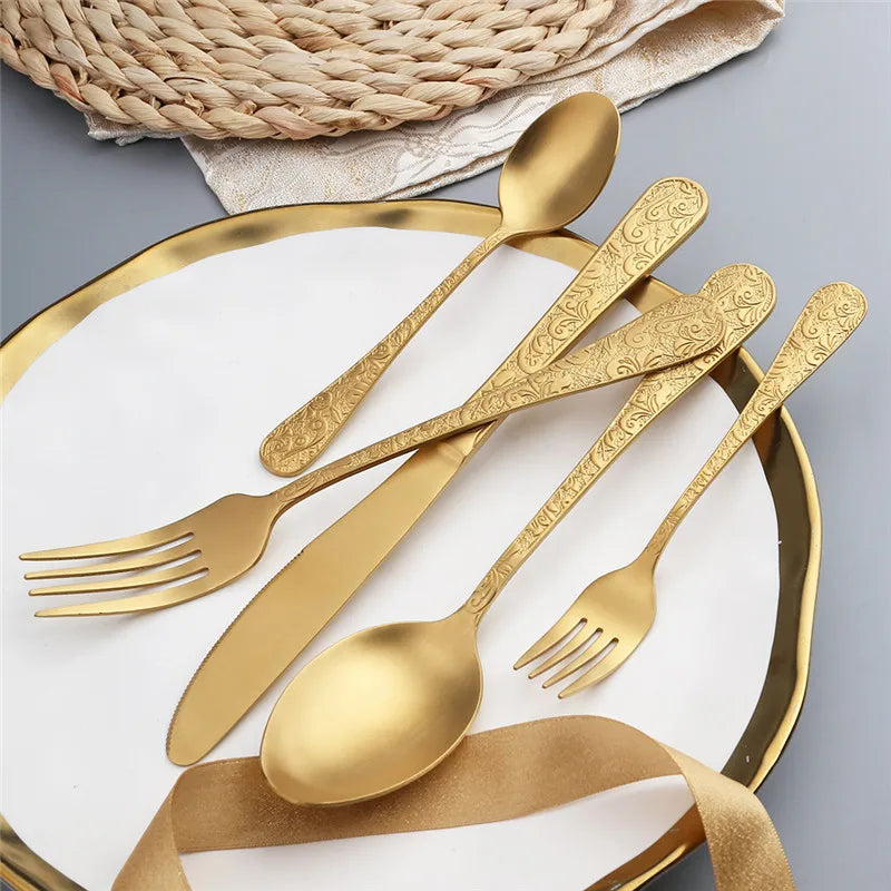 24pcs Golden Spoon Knife Fork Set Luxury Stainless Steel Tableware Set High-end Retro Complete Cutlery for 6 People Home Decor