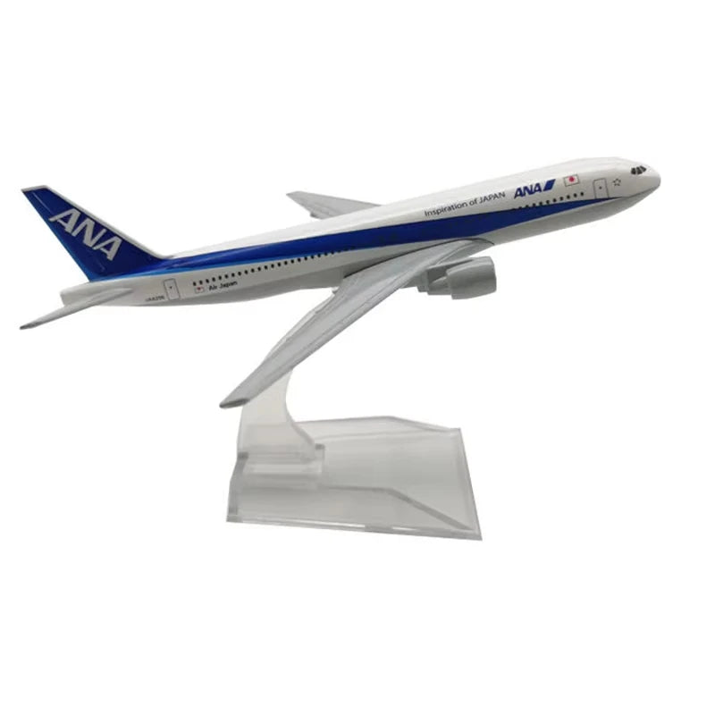 16CM Boeing B777 Aircraft Model