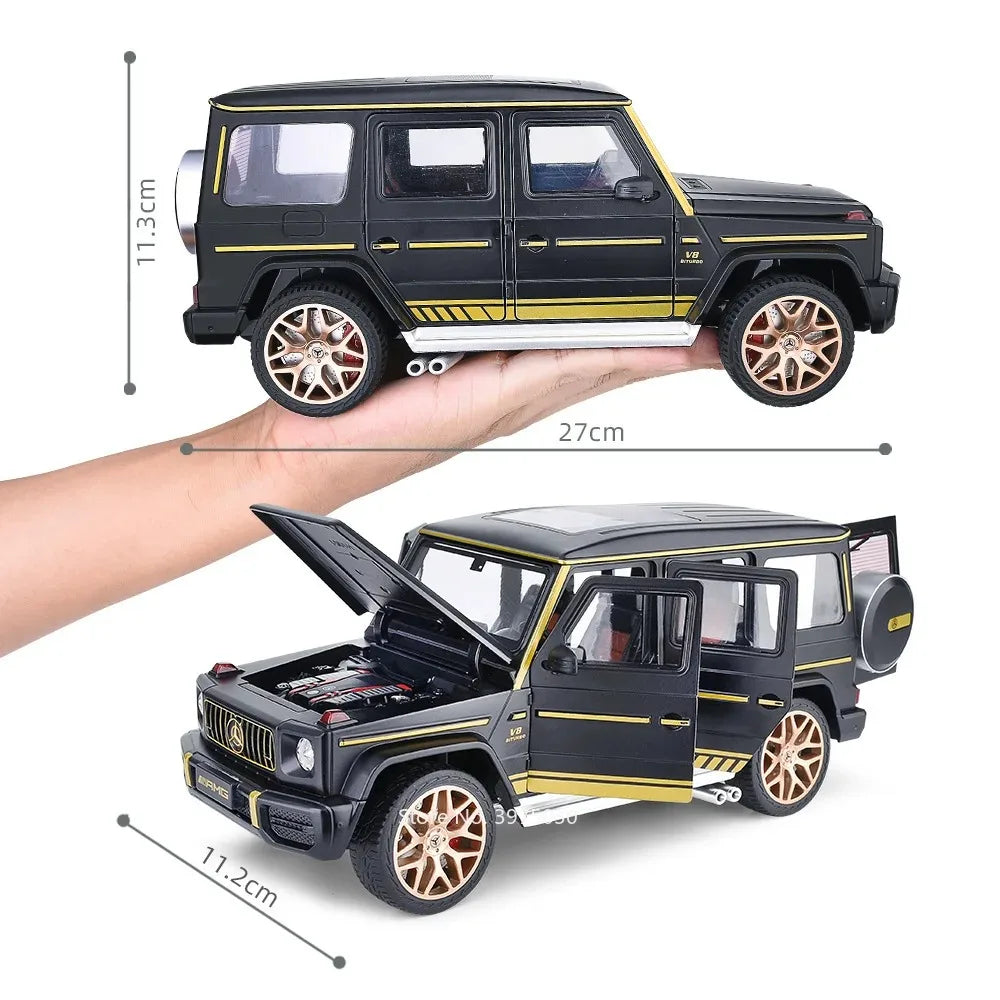 Large Size 1:18 G63 500K Sports Car Model Toy Music Light Doors Opened Alloy Vehicle Models Decorative Ornament Collection