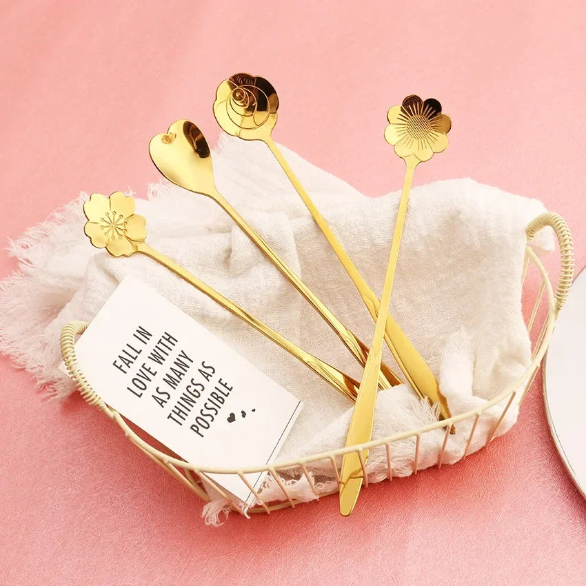 4pcs Long Flower Spoon Stainless Steel Dessert Spoons Gold Long Handle Teaspoon Mixing Scoop for Coffee Cake Kitchen Accessories